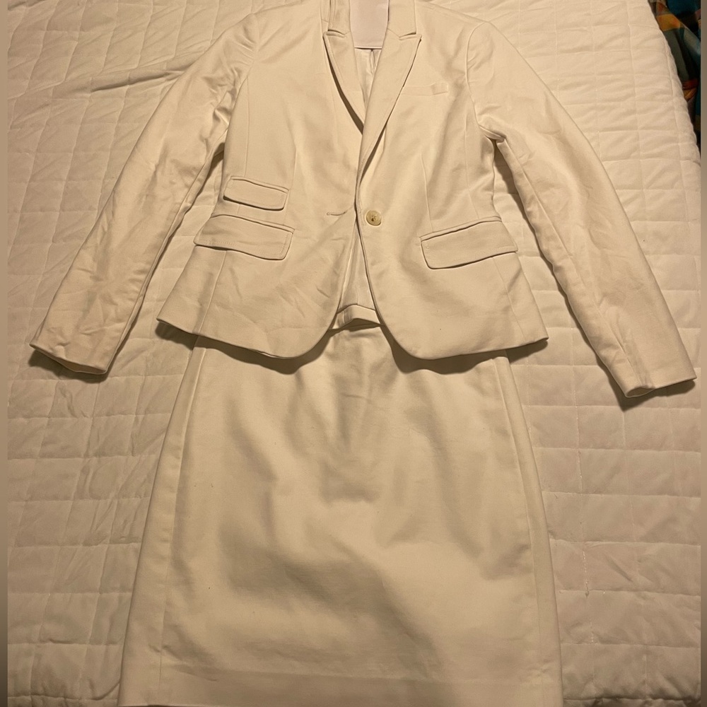 White Banana Republic Suit
